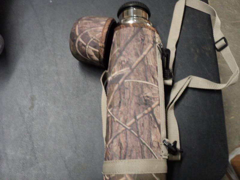 lot 224 image: Camouflage Thermos - new...