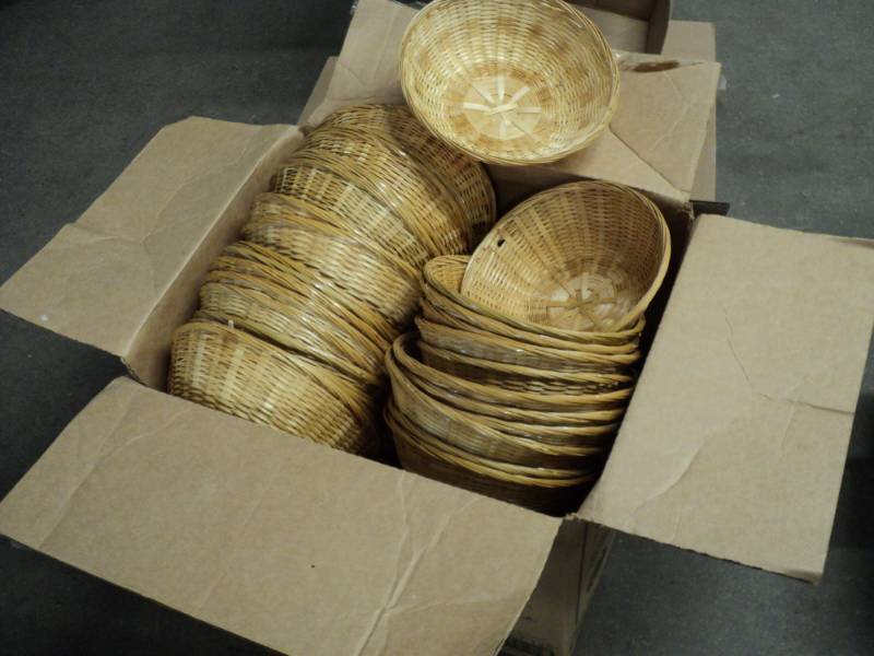 lot 275 image: 77 Baskets- 9 and 10 in diameter...