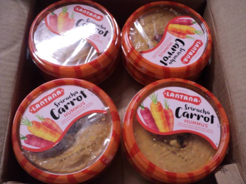 lot 307 image: Case of 8 Lantana Sriracha Carrot H...