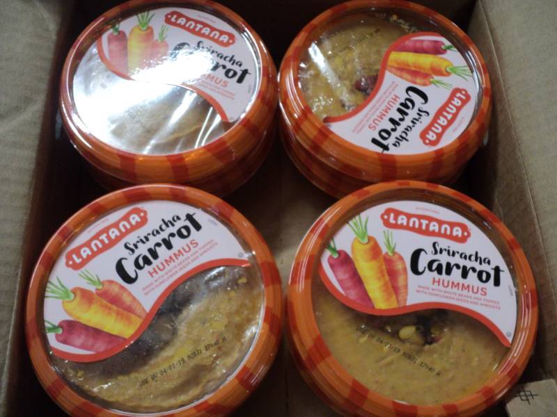 lot 309 image: Case of 8 Lantana Sriracha Carrot H...