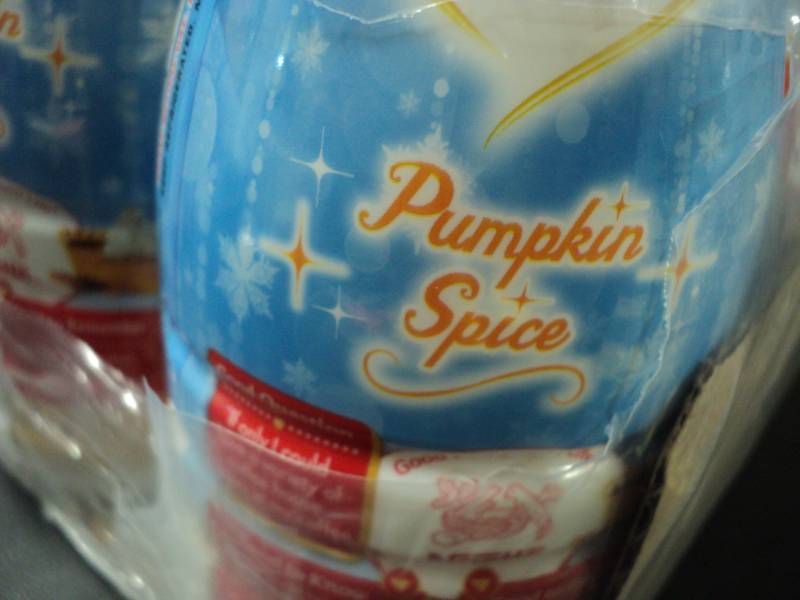 lot 312 image: 6 pack Nestle Coffee Mate Pumpkin S...