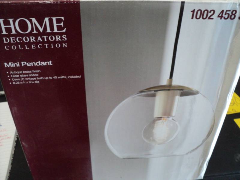 lot 319 image: Home Decorators Collection Mini Pen...
