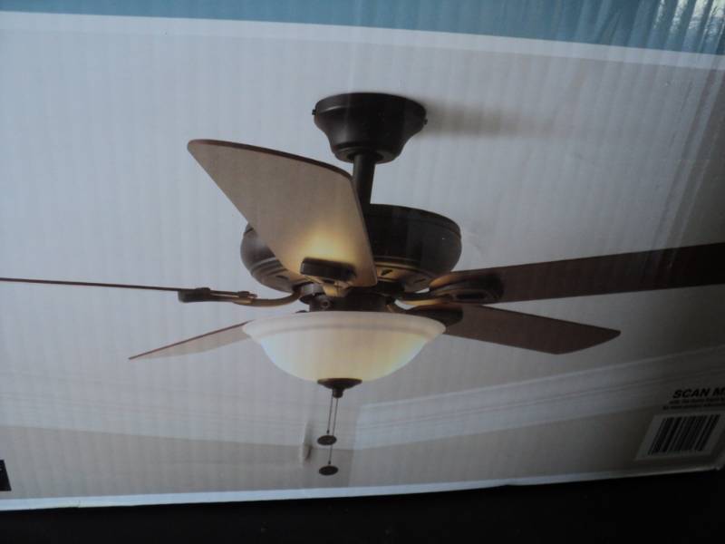 lot 339 image: Hampton Bay 52 Large Room Ceiling ...