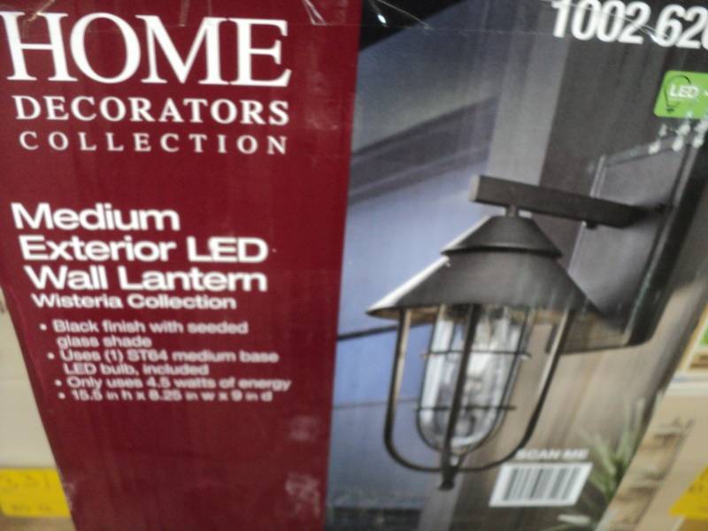 lot 349 image: Home Decorators Collection Medium E...