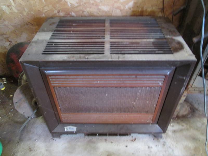 lot 54 image: Empire Furnace, natural gas, BTU 15...