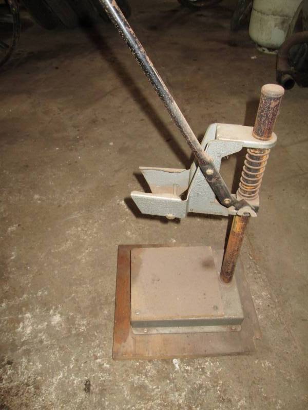 lot 77 image: Portable drill press for hand drill...