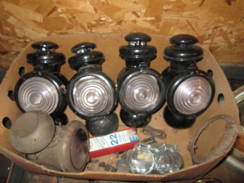 lot 113 image: Vintage auto lights...