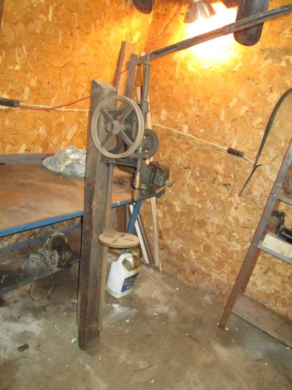 lot 129 image: Gear drive drill press - vintage...