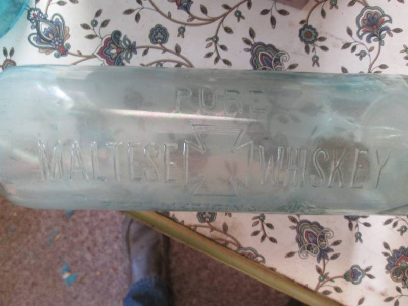 lot 205 image: 3 vintage jars, 1 Medicinal whiskey...