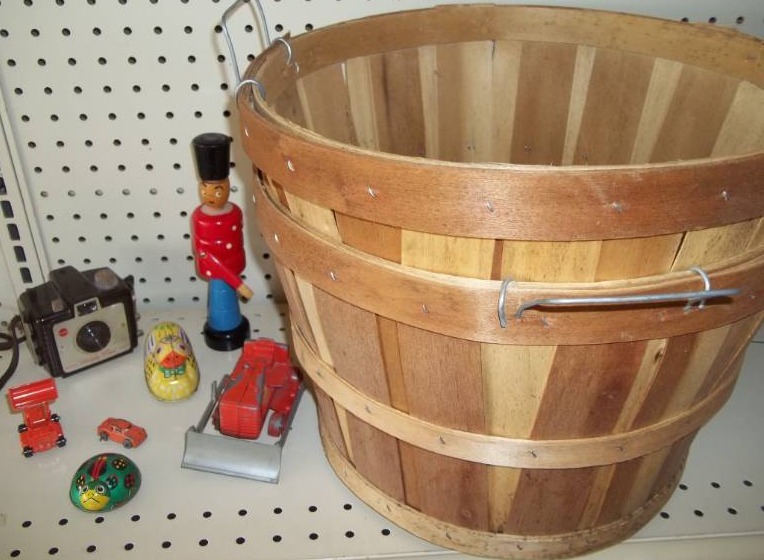 Vintage Camera, Vintage Toys, and Apple Baskets