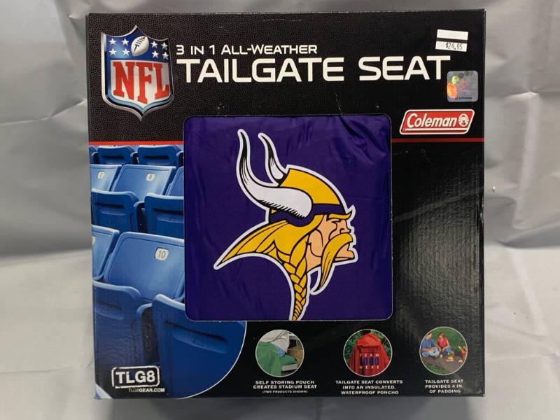 lot 7 image: Minnesota Vikings 3 in 1 Tailgating Seat, Poncho, Picnic Padding