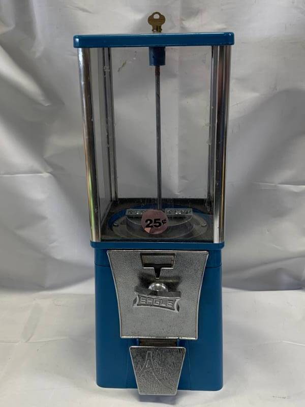 lot 30 image: Vintage Astro Eagle Gumball  Candy Vending Machine
