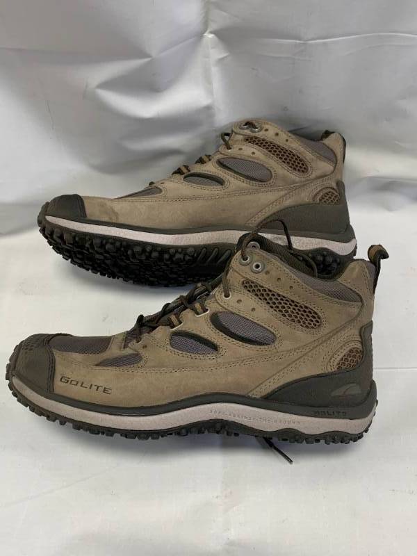 lot 34 image: Brand New Mens Size 8 Surge Lite Fossil Shoes