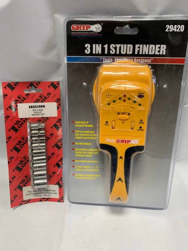 lot 84 image: New 9pc Made in USA Socket Set & 3 in 1 Stud Finder