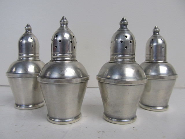 lot 68 image: Set of 4 Sterling Silver Salt & Pepper Shakers
