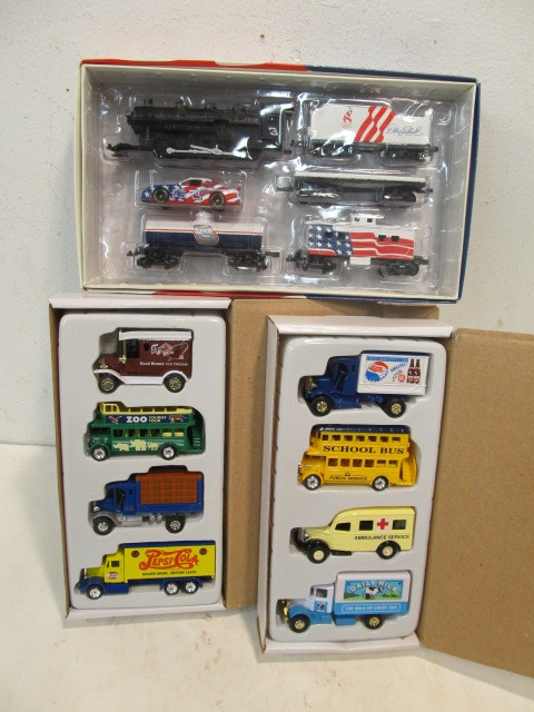 lot 81 image: Brand New in Package Diecast Toy Vehicles