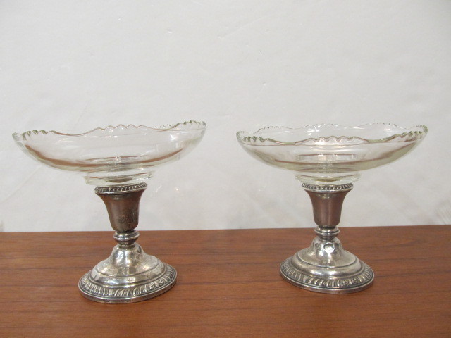 lot 84 image: Pair of Crystal & Sterling Silver FRANK WHITING Footed Pedestal Bowls