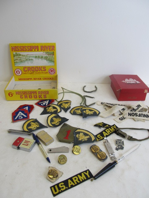 lot 149 image: Lot of Orig Vintage Military Insignia Patches etc