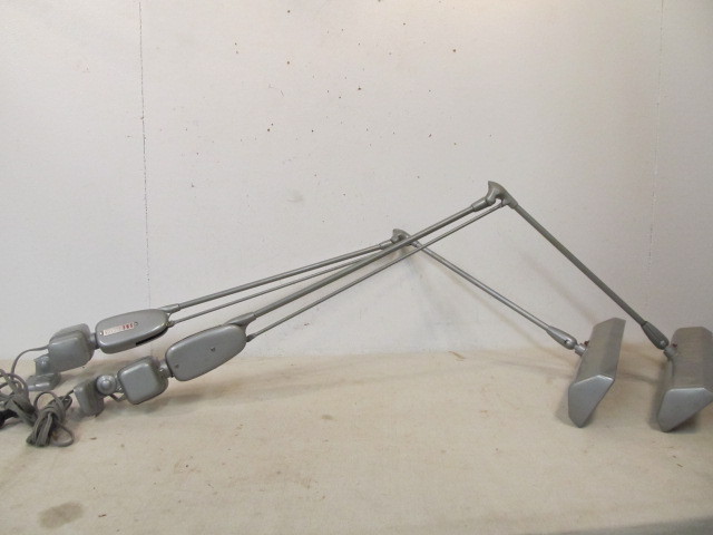 lot 101 image: 2 Vintage Industrial DAZOR Floating Swing Arm DraftingShop Lamps