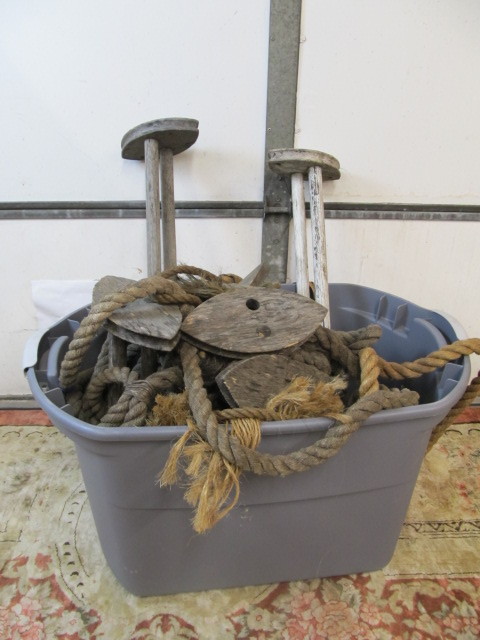 lot 105 image: Vintage Wooden Nautical Ship Boarding Ladder Rungs & Rope