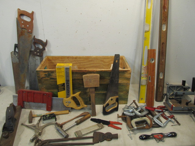 lot 106 image: Large Lot of Vintage & Newer Tools