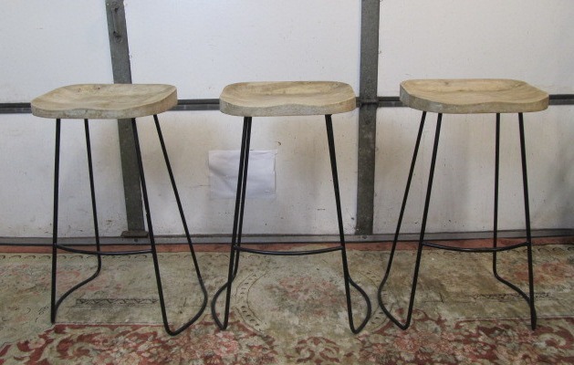 lot 122 image: Set of 3 Sculpted Wood & Iron Bar Stools