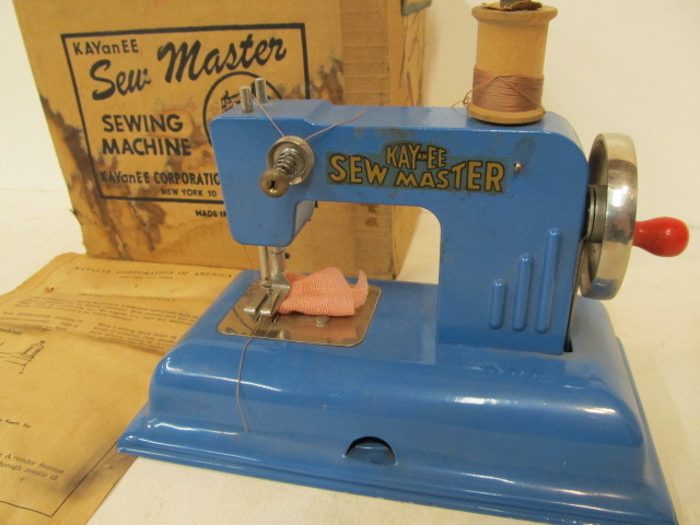 lot 205 image: Vintage U.S. Zone German Toy Sewing Machine wBox