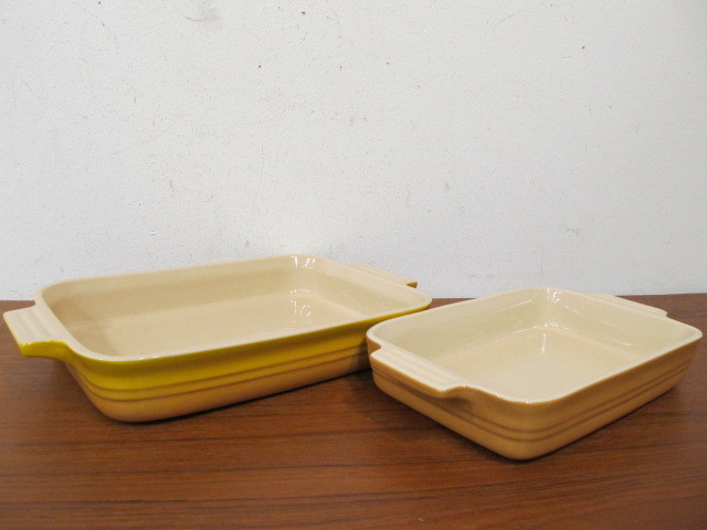 lot 218 image: Nice Pair of Le Creuset Signature Baking Dishes