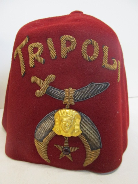 lot 252 image: Vintage Shriner Fez Hat wBox