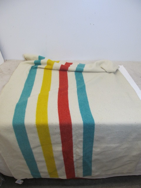 lot 158 image: Large Vintage Hudson Bay Style Wool Blanket