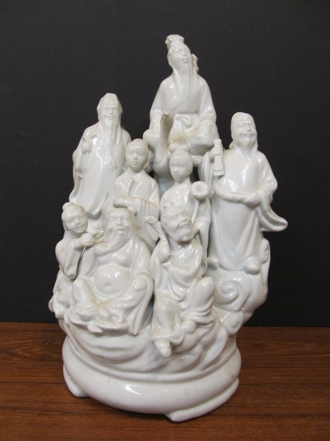 lot 226 image: Vintage Chinese Porcelain Figural Group Statue