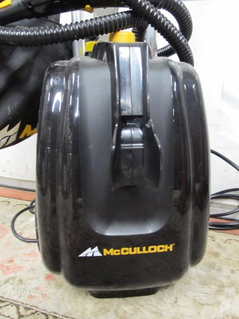 lot 267 image: McCULLOCH Deluxe Canister steam Cleaner - NEW