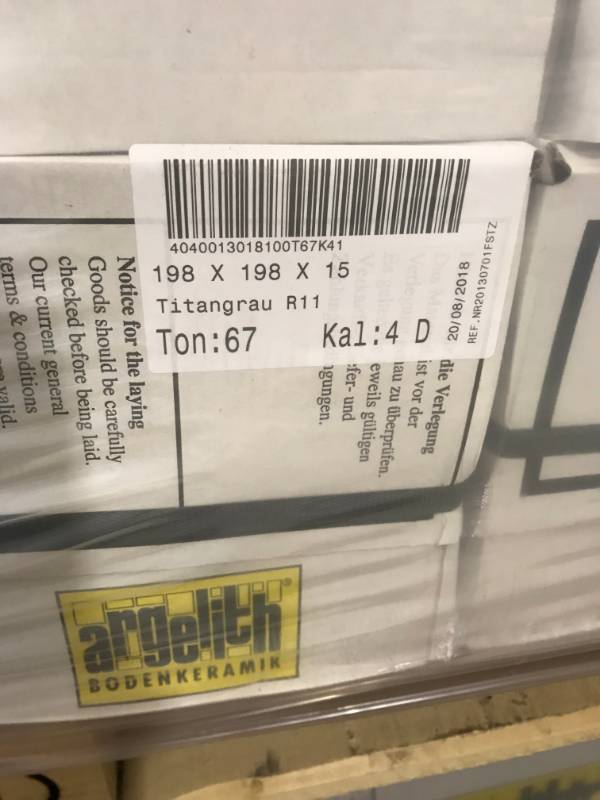 lot 11 image: 7 34 x 7 34 Grey Tile 1 Pallet (Lot 1 -12 are the Same Tiles)