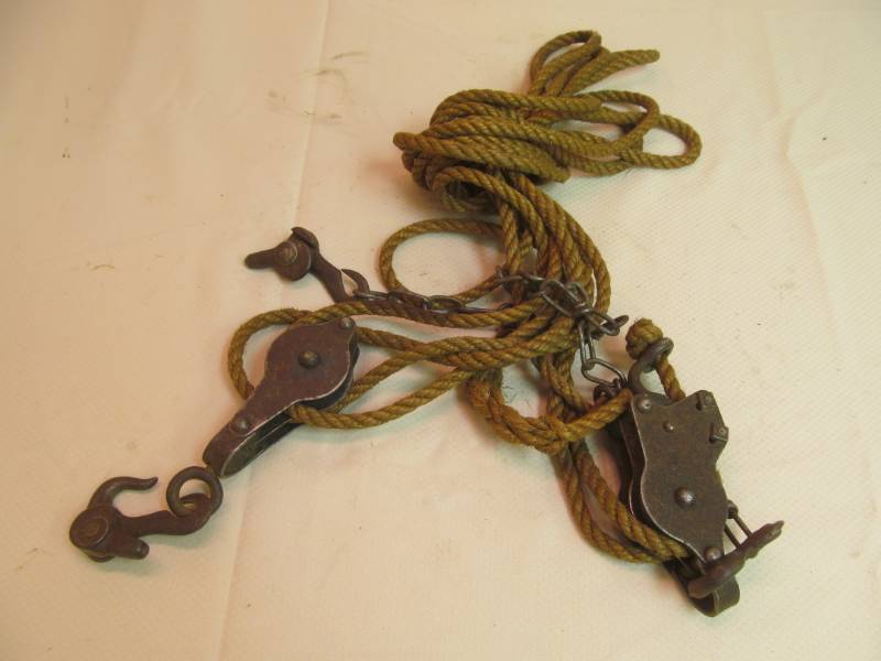 lot 21 image: vintage pulley