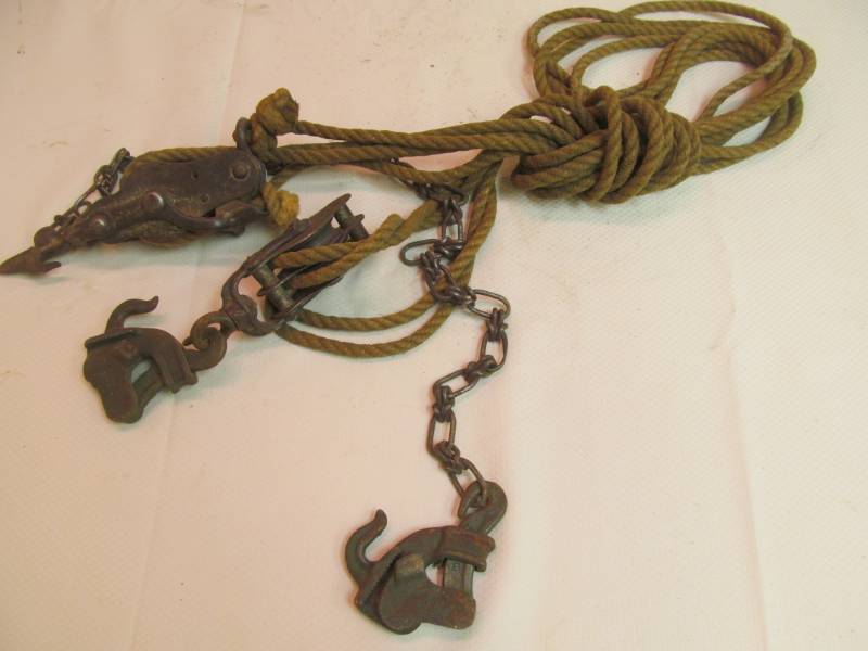 lot 22 image: vintage pulley