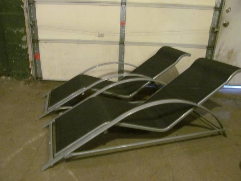 lot 55 image: 2- Lawn Chairs