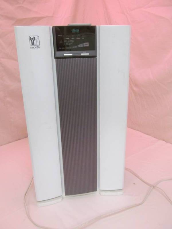 lot 72 image: Air Purifier