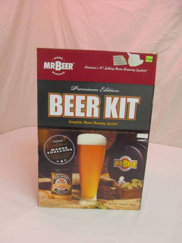 lot 75 image: Home Brewing Beerkit