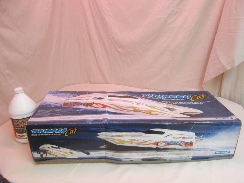lot 77 image: Nitro Catamaran