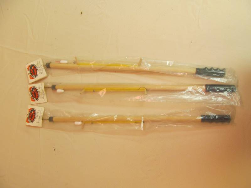 lot 81 image: Ice Fishing Stick