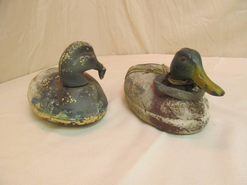 lot 100 image: 2 Vintage Duck Decoys
