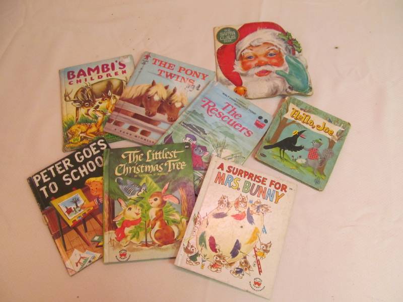 lot 105 image: Bundle of Childrens Books
