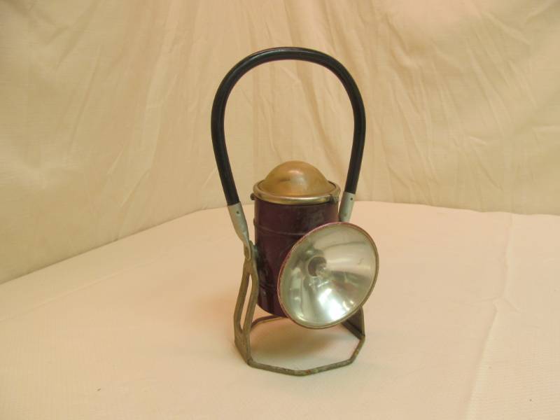 lot 130 image: Electric Latern