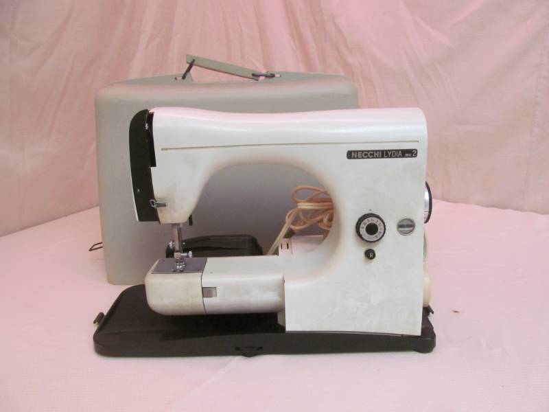 lot 134 image: Mecchi Lydia MK2 Sewign Machine