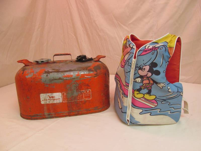 lot 151 image: Vintage Johnson Boat Gas TankYouth Life Jacket
