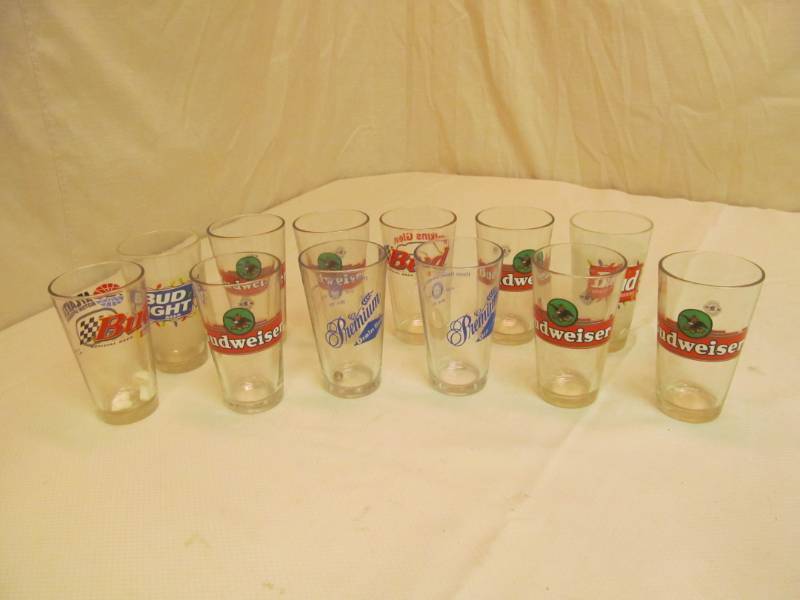 lot 152 image: Budweiser and Grain Beer Belt Beer Glasses