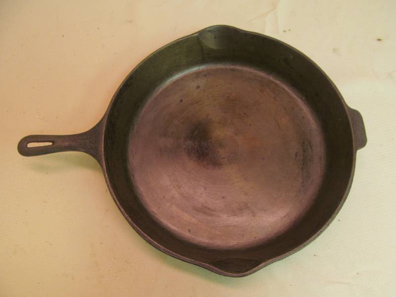 lot 168 image: Cast Iron Fry Pan