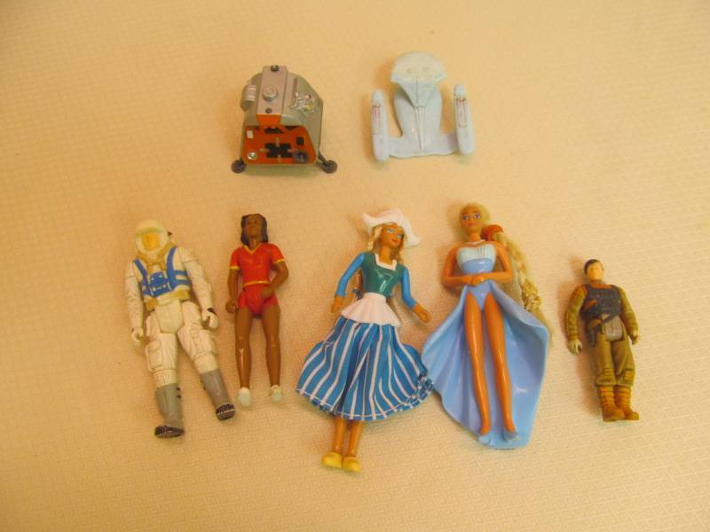 lot 174 image: Action Figures