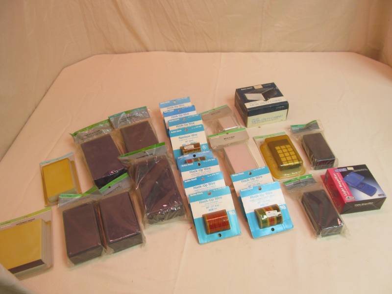 lot 197 image: Radio Shack Inventory (assortment)