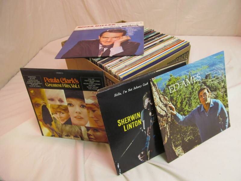 lot 209 image: Collector Vinyls